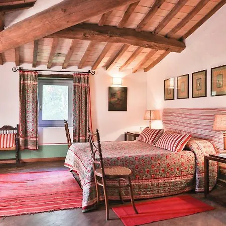 Campora House * Latina